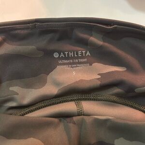 Athleta Ultimate 7/8 Tights in Camouflage